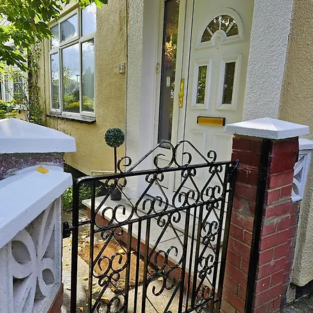 Orchards In Orpington Villa Exterior photo