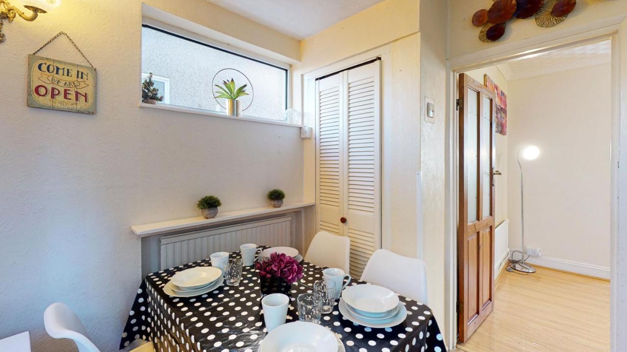 Holiday home Orchards In *